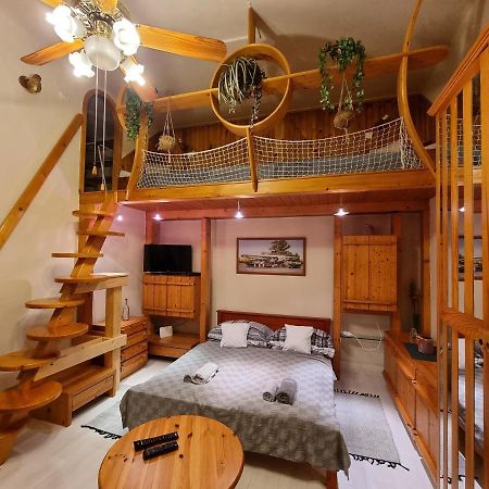 Little Cozy Apartman Miskolc Bagian luar foto