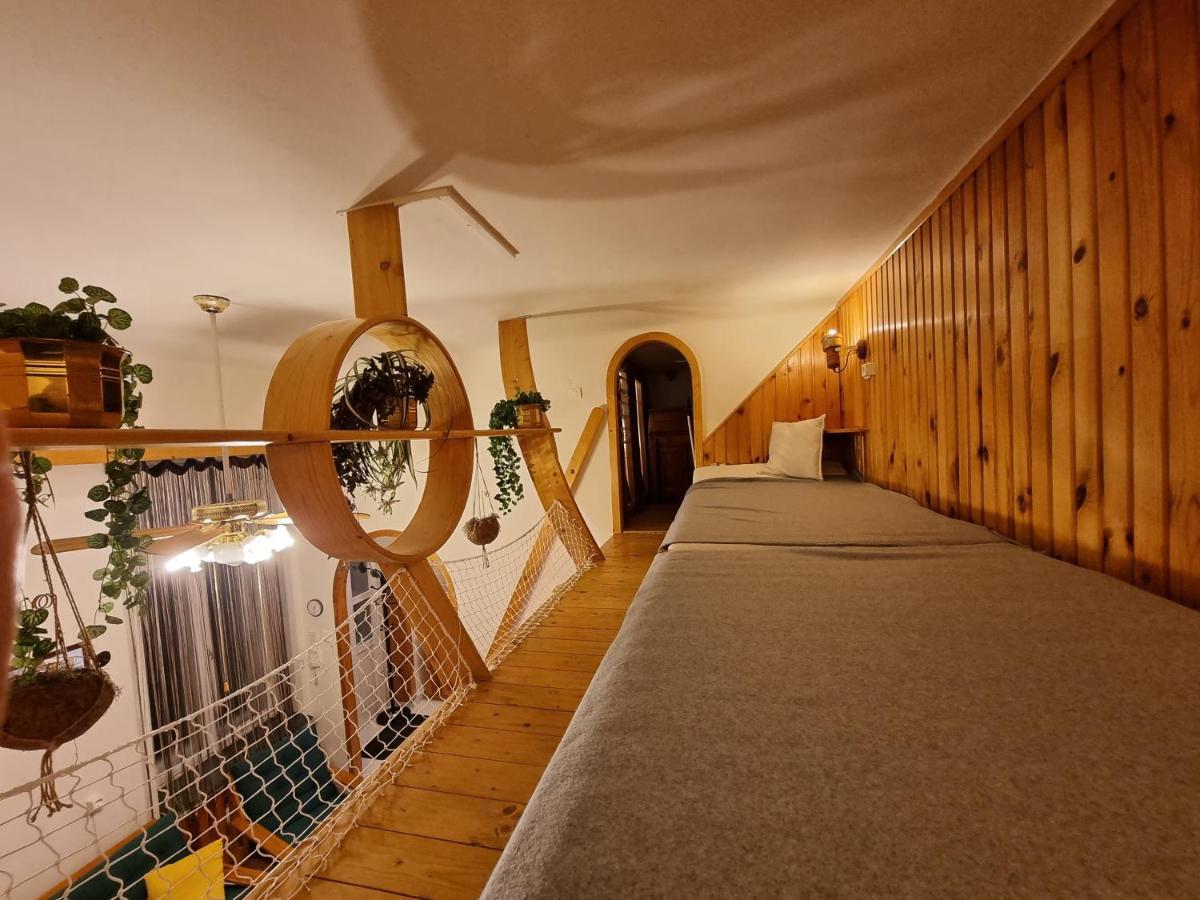 Little Cozy Apartman Miskolc Bagian luar foto