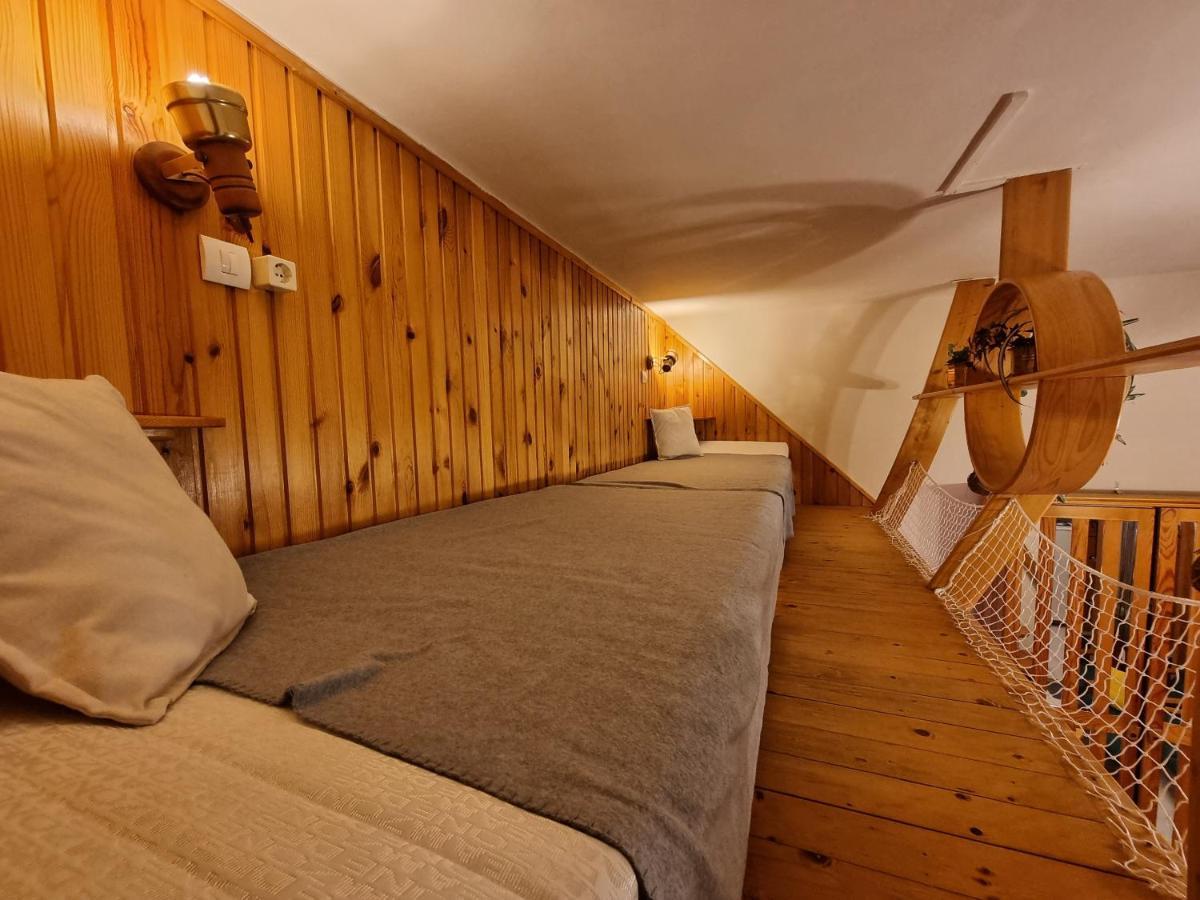 Little Cozy Apartman Miskolc Bagian luar foto