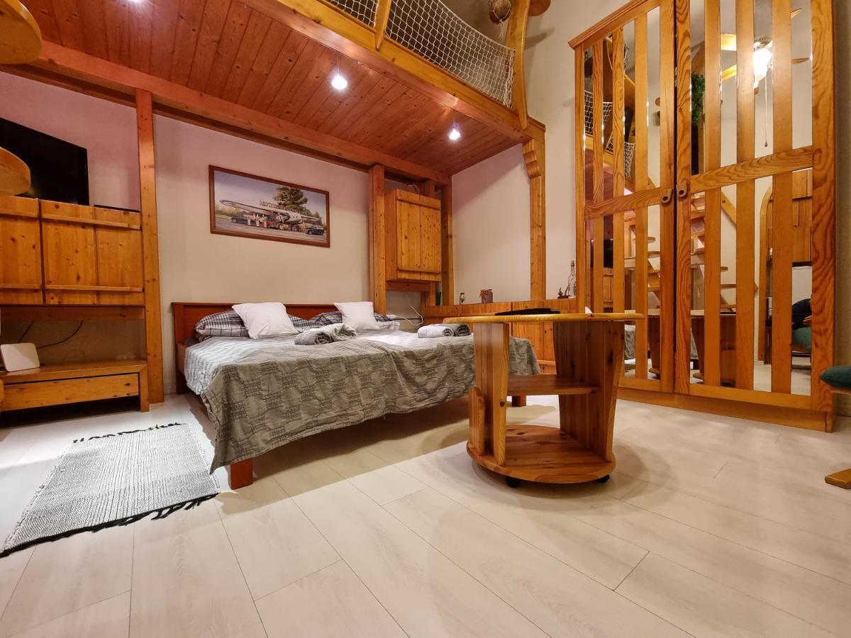Little Cozy Apartman Miskolc Bagian luar foto