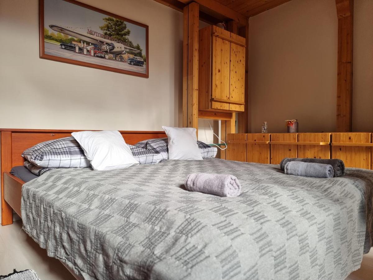 Little Cozy Apartman Miskolc Bagian luar foto