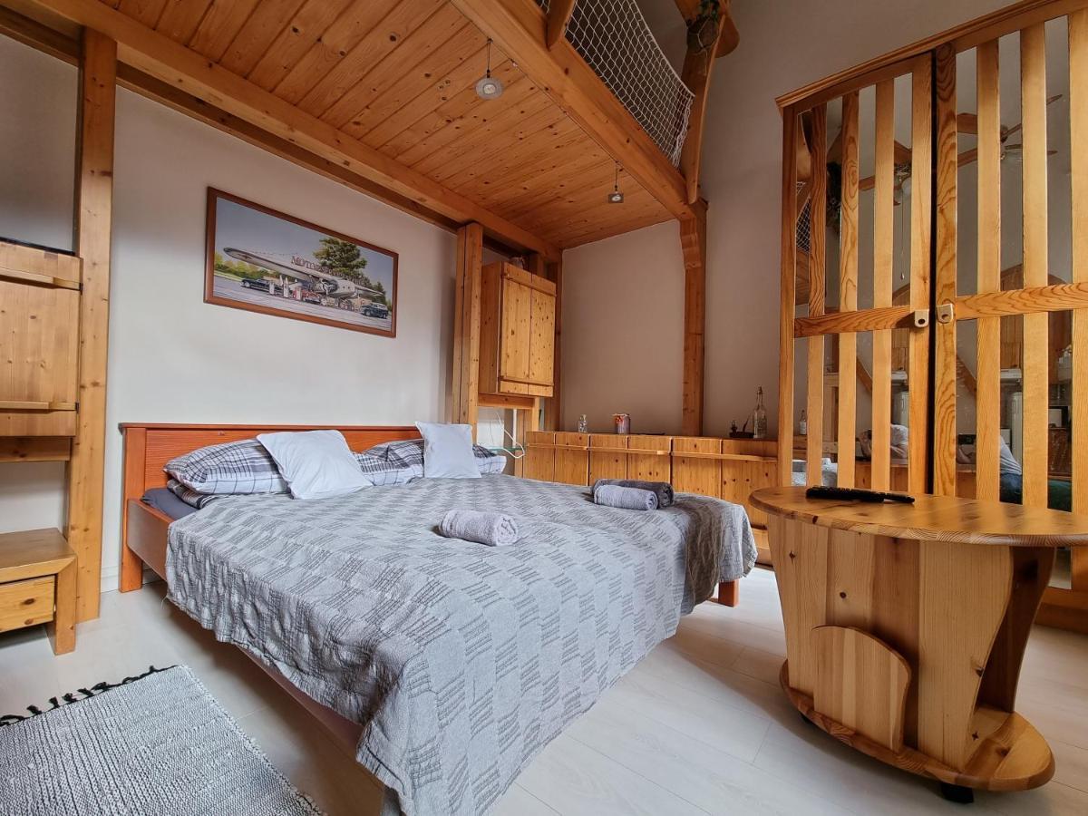 Little Cozy Apartman Miskolc Bagian luar foto