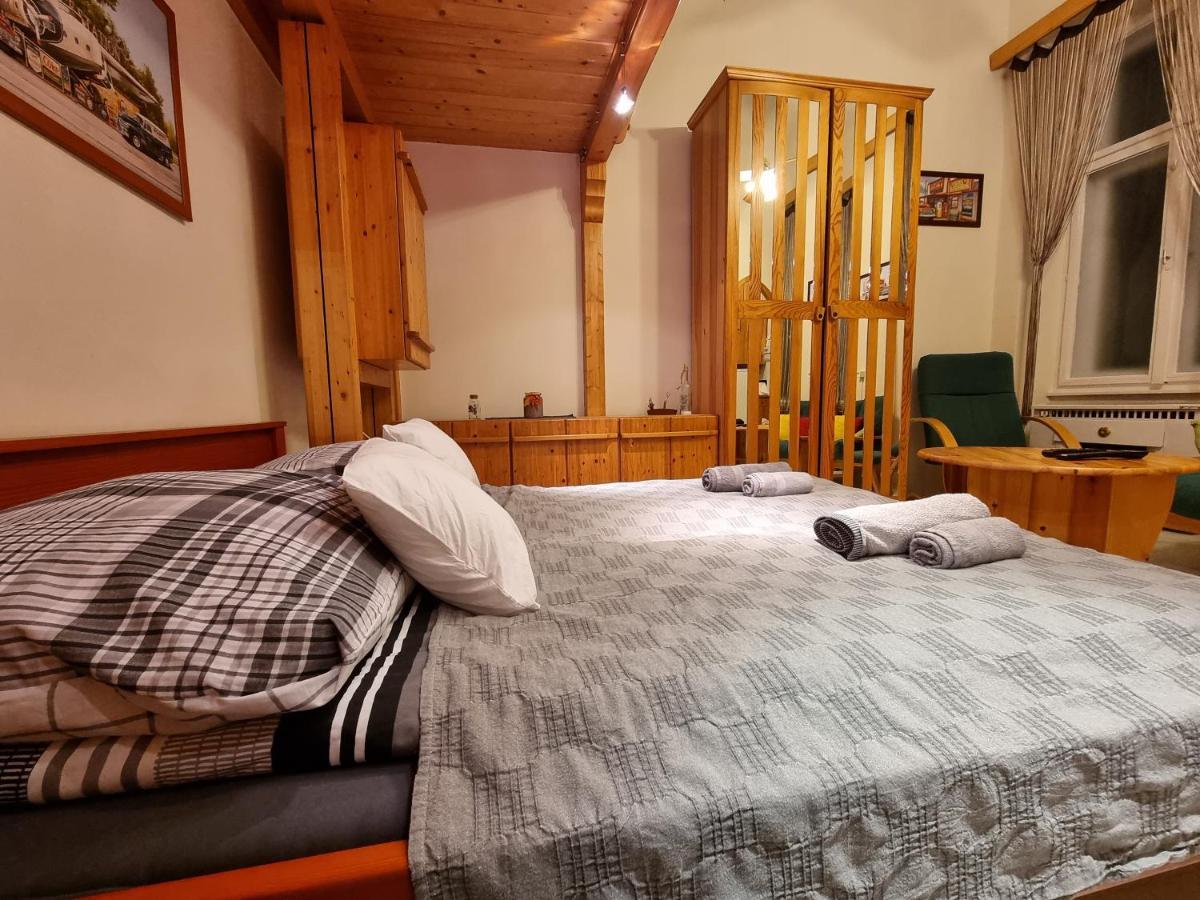 Little Cozy Apartman Miskolc Bagian luar foto